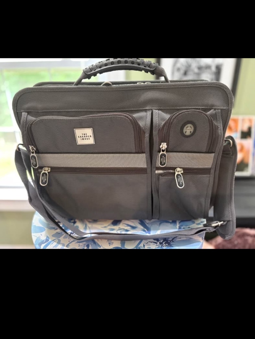 Sharper Image Dk Gray/Lt Blk Laptop Case with Multiple Front Pockets-Barely Used